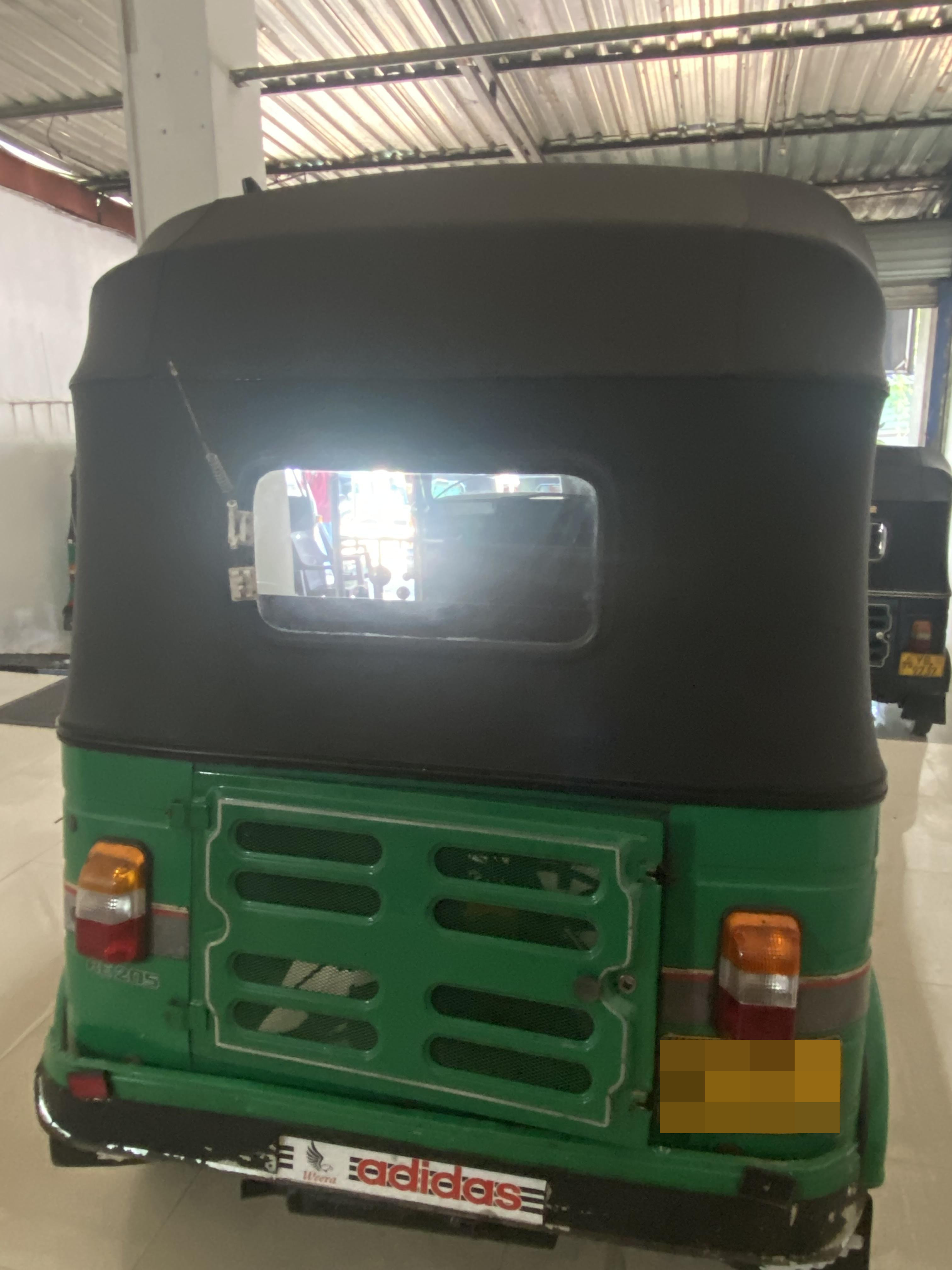 Bajaj Three Wheel 2012 - Used Three wheeler sale in Sri Lanka - patpat.lk