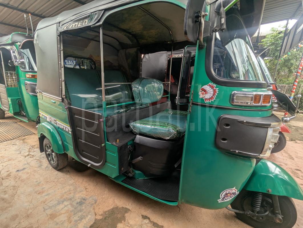Bajaj Three Wheel 2016 - භාවිතා කරන ලද ත්‍රිරෝද රථය sale in Sri Lanka - patpat.lk