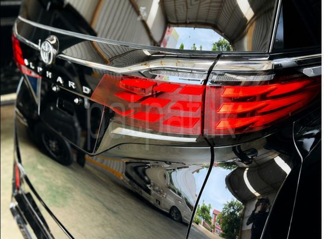Toyota Alphard 2024 - மறுசீரமைக்கப்பட்டது வேன் sale in Sri Lanka - patpat.lk