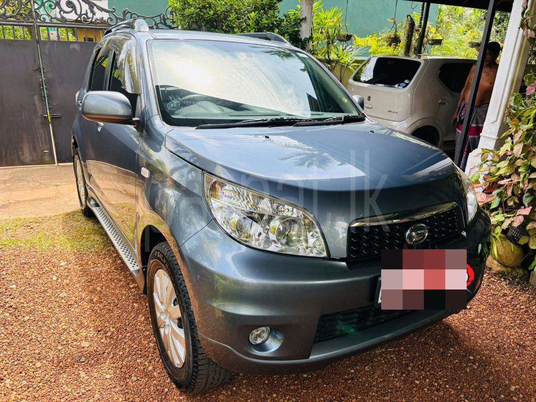 Daihatsu Terios 2010 - பயன்படுத்தப்பட்டது SUV sale in Sri Lanka - patpat.lk