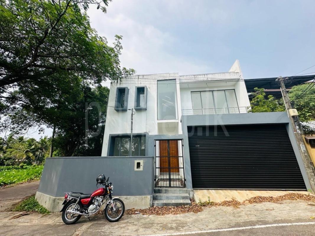 House for Sale in Nugegoda ads-image-1