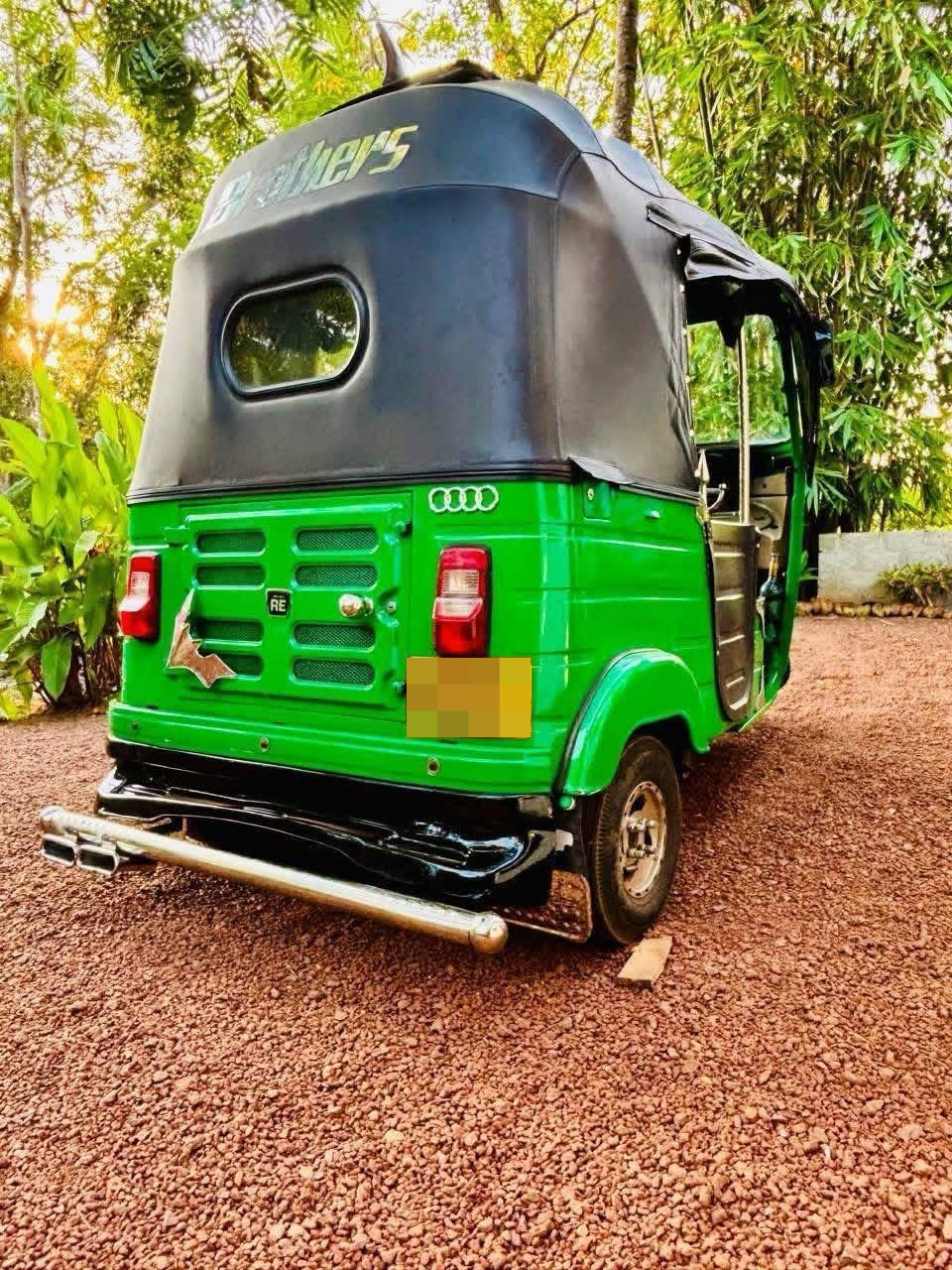 Advertisement image 4