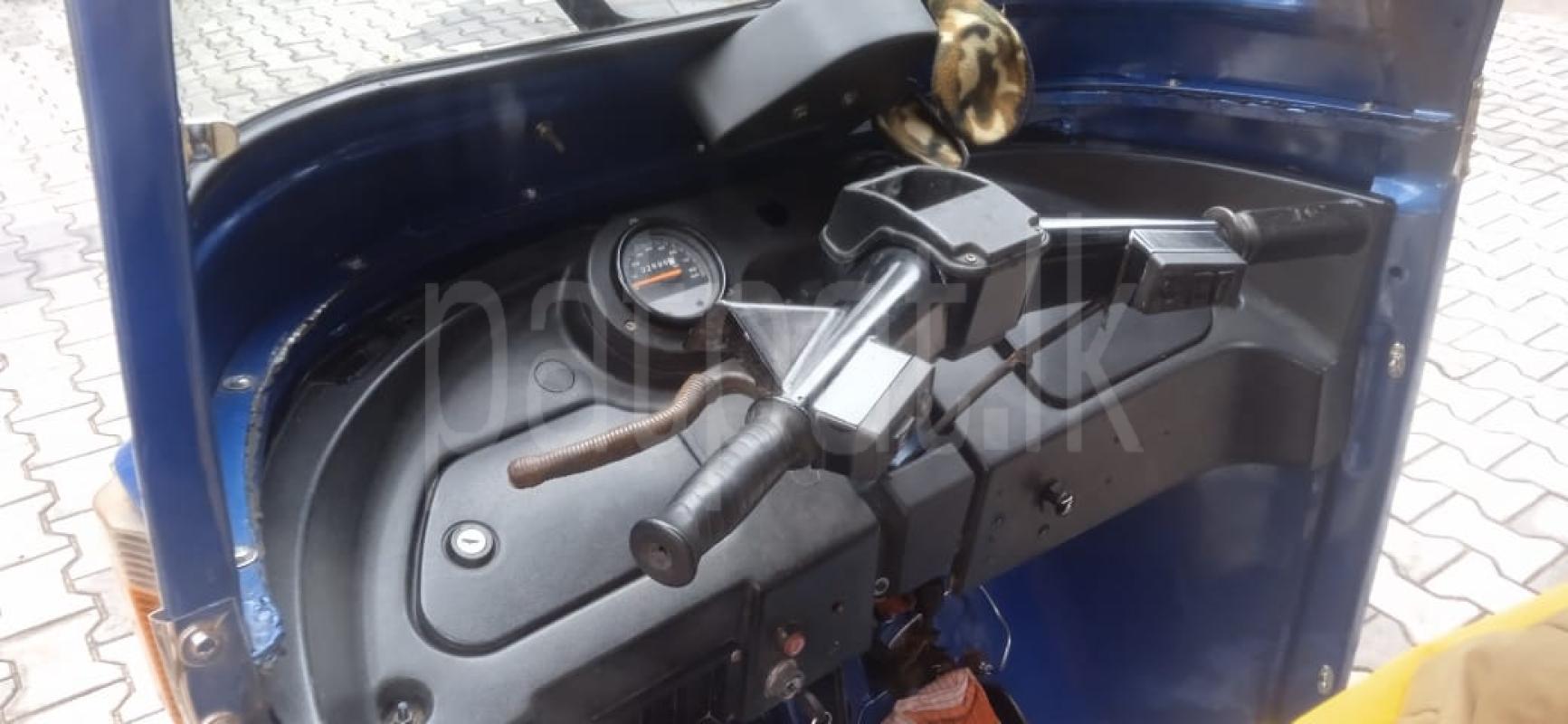 Bajaj Three Wheel 2009 - பயன்படுத்தப்பட்டது முச்சக்கர வண்டி sale in Sri Lanka - patpat.lk