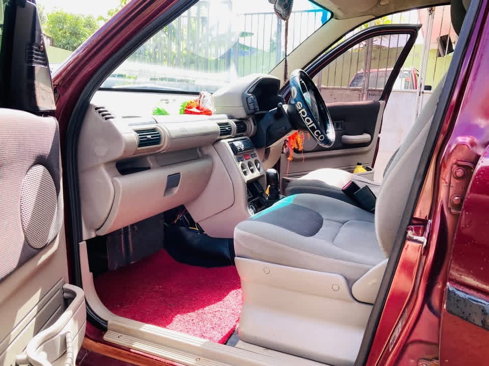 Land Rover Freelander 1999 - பயன்படுத்தப்பட்டது SUV sale in Sri Lanka - patpat.lk