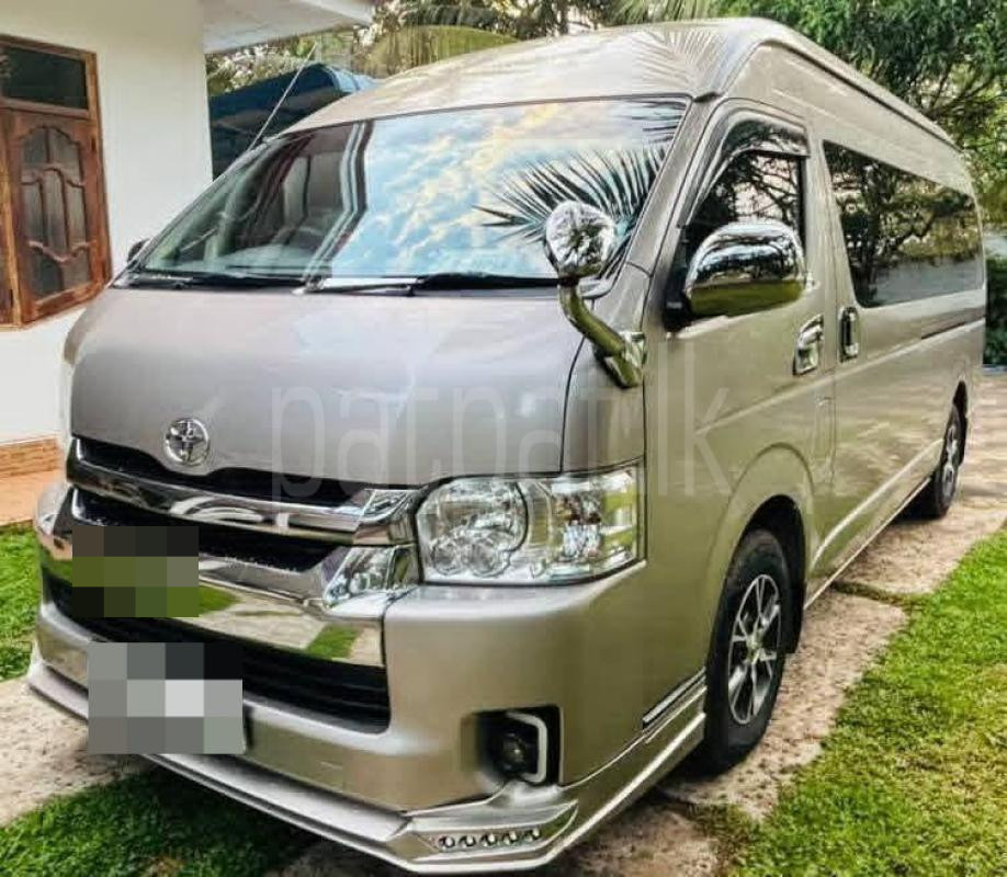 Toyota Hiace 2015 - பயன்படுத்தப்பட்டது வேன் sale in Sri Lanka - patpat.lk