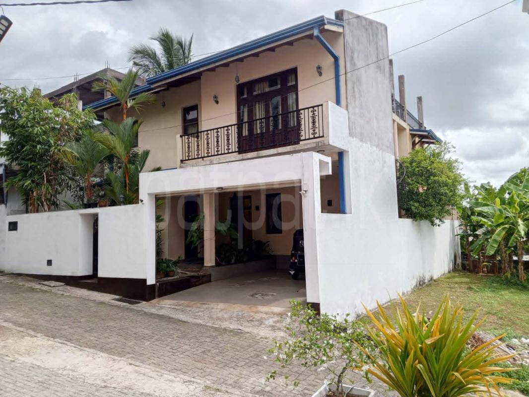 House for Sale in Kotte ads-image-1