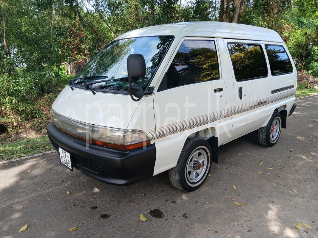 Toyota Liteace Toyota Minivan 1990 Used 1990 TOYOTA TOWNACE VAN GL