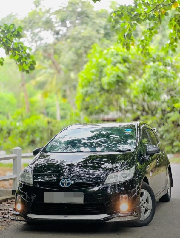 Toyota Prius 2010 - பயன்படுத்தப்பட்டது கார் sale in Sri Lanka - patpat.lk