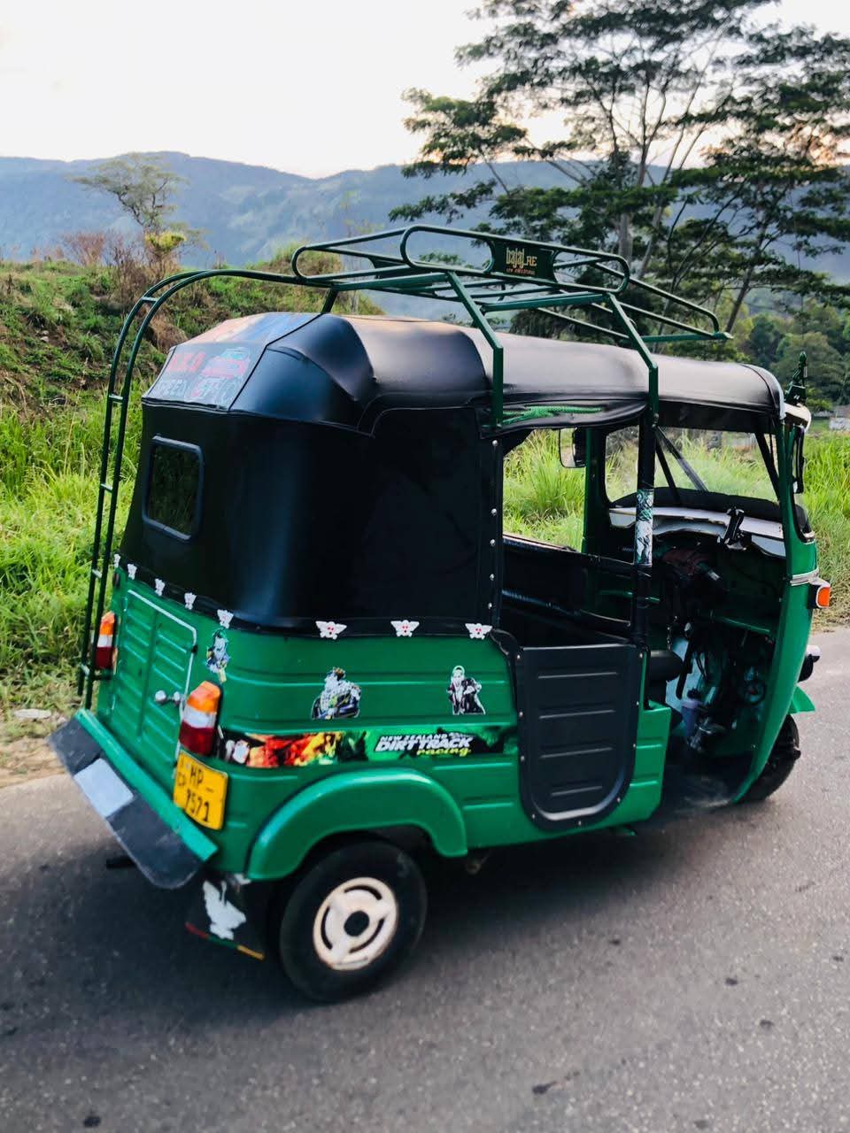 Bajaj Three Wheel 2004 - භාවිතා කරන ලද ත්‍රිරෝද රථය sale in Sri Lanka - patpat.lk