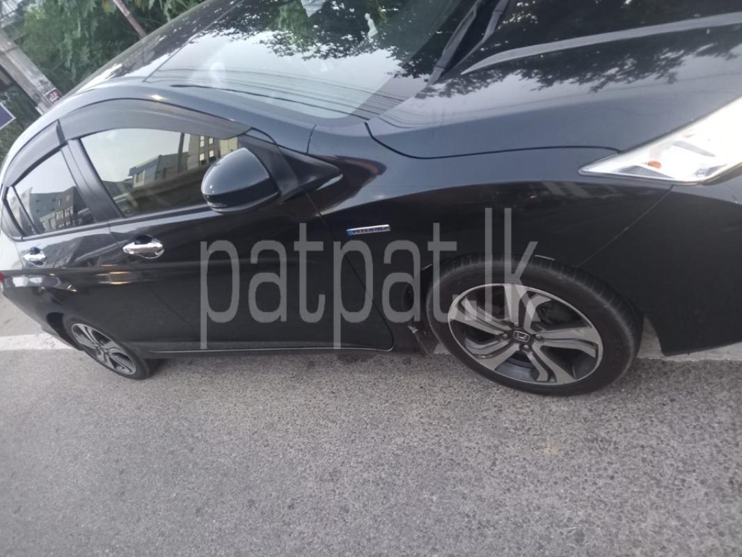 Advertisement image 6