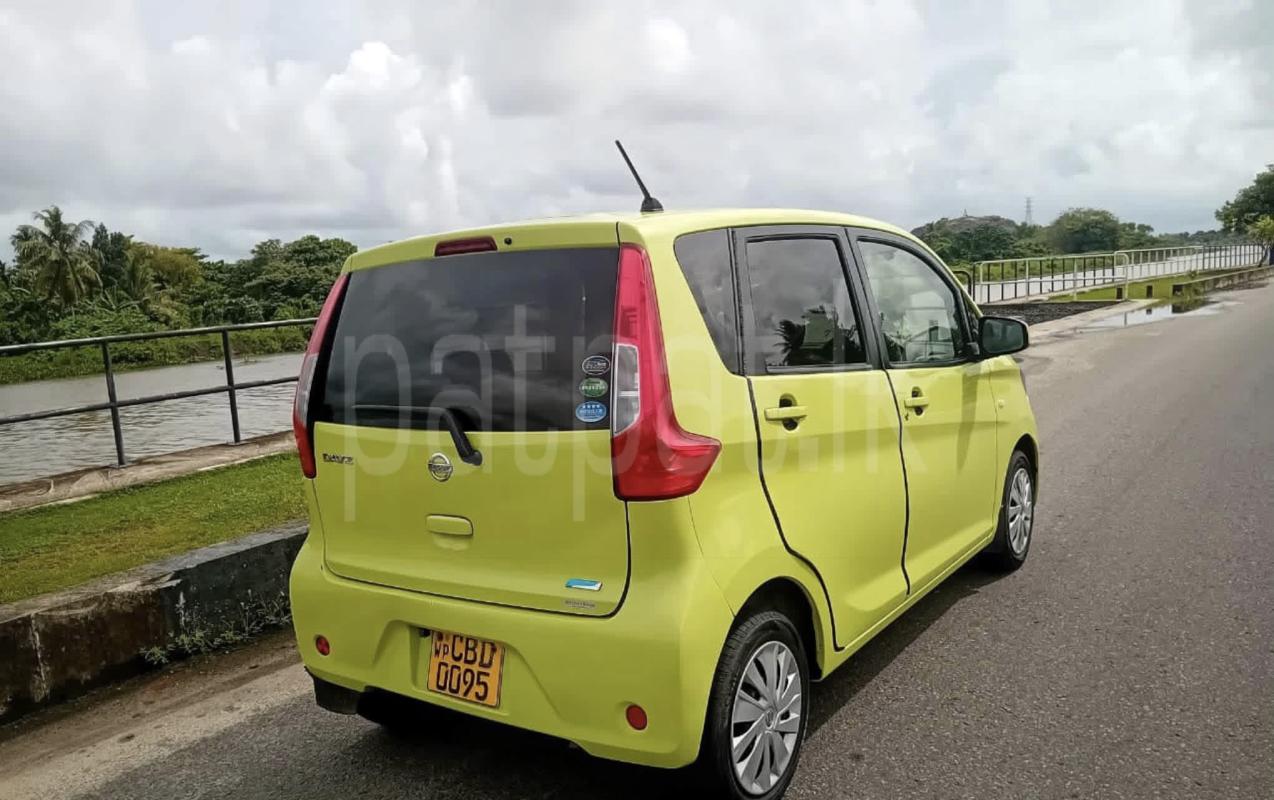 Nissan Dayz 2016 - භාවිතා කරන ලද කාර් sale in Sri Lanka - patpat.lk