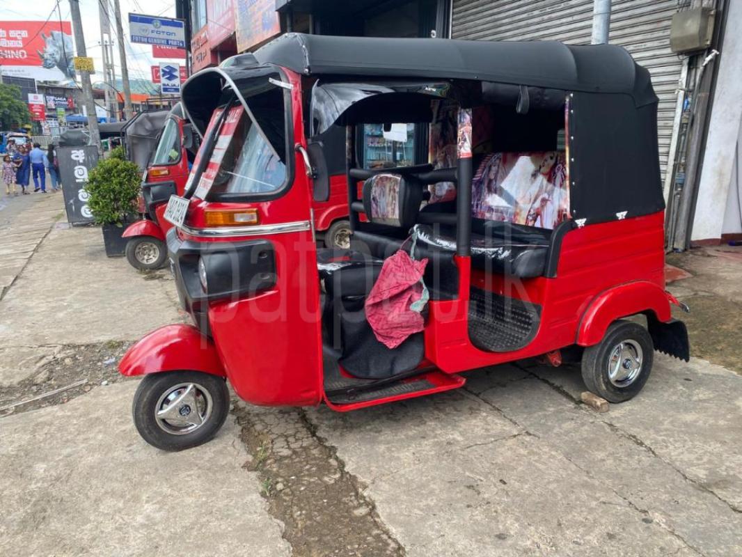 Bajaj Three Wheel 2014 - பயன்படுத்தப்பட்டது முச்சக்கர வண்டி sale in Sri Lanka - patpat.lk