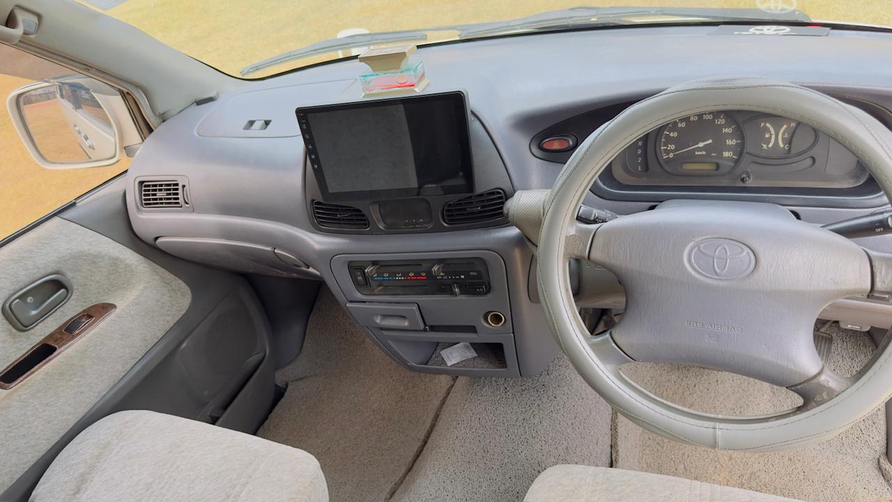 Toyota Noah 1999 - பயன்படுத்தப்பட்டது வேன் sale in Sri Lanka - patpat.lk