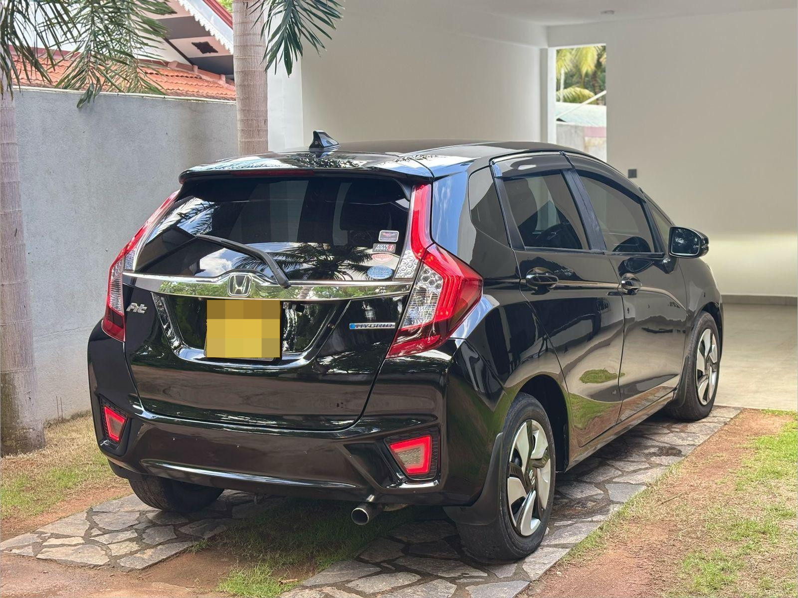 Honda Fit 2013 - பயன்படுத்தப்பட்டது கார் sale in Sri Lanka - patpat.lk