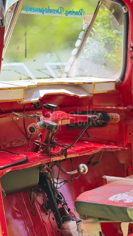 Bajaj 2 stroke 2007 - பயன்படுத்தப்பட்டது முச்சக்கர வண்டி sale in Sri Lanka - patpat.lk
