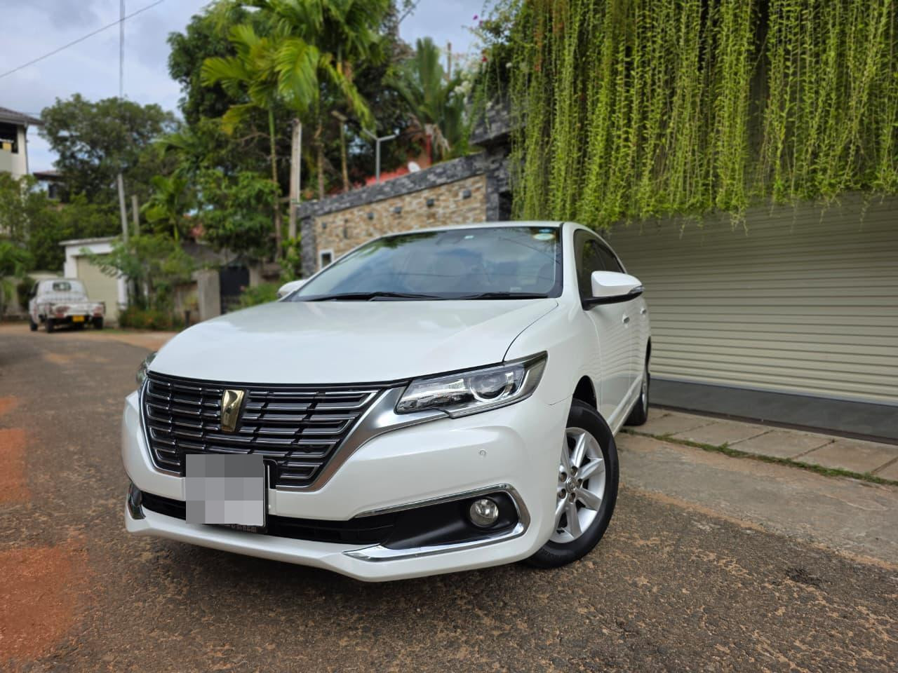 Toyota Premio 2018 ads-image-1