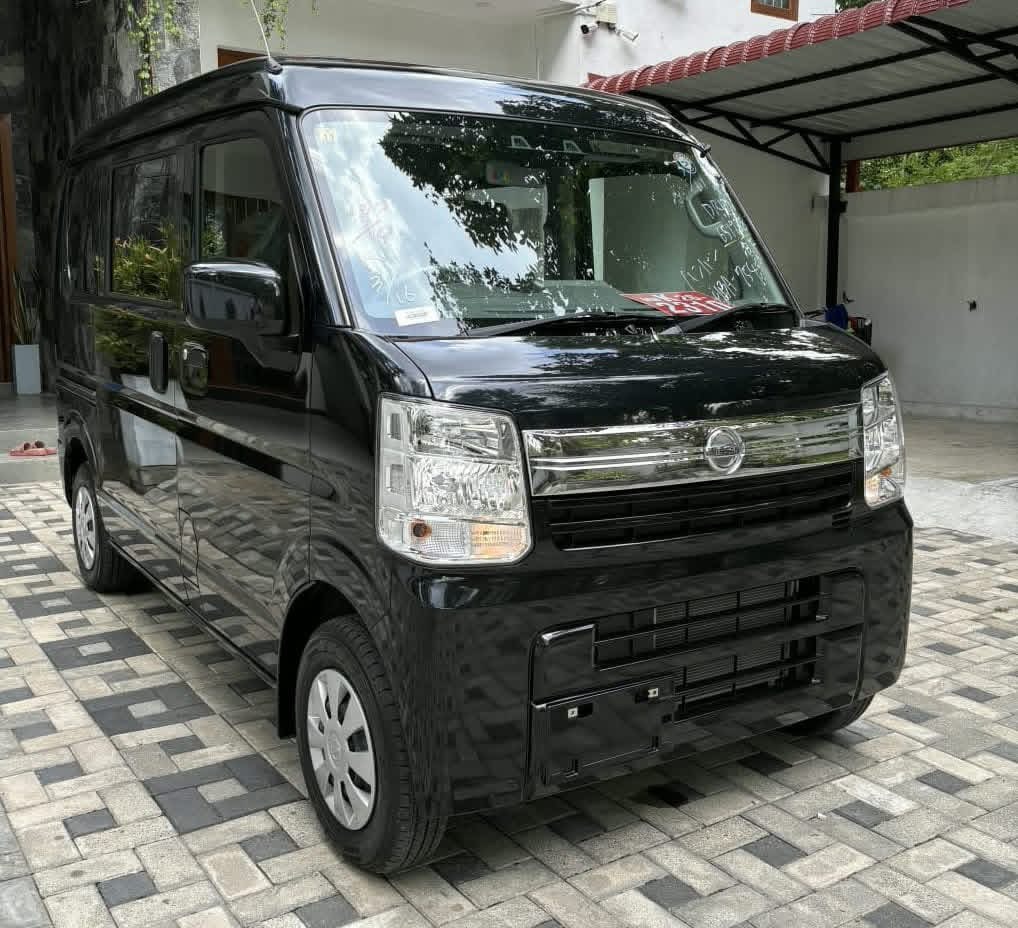 Nissan Clipper 2023 - சான்றளிக்கப்பட்டது வேன் sale in Sri Lanka - patpat.lk