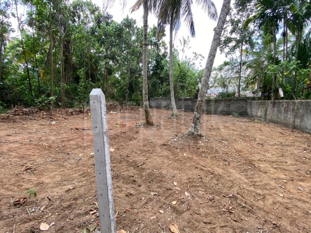 Residential Land for Sale in Athurugiriya