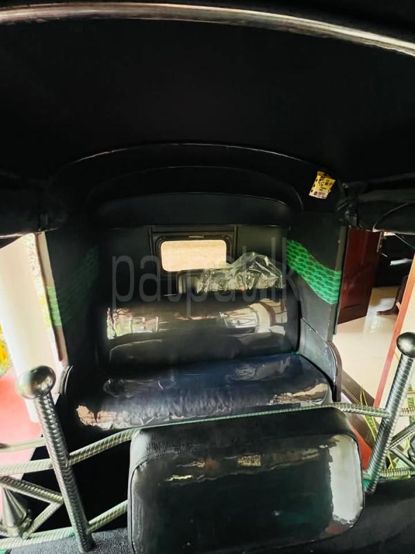 Bajaj 2 stroke 2005 - பயன்படுத்தப்பட்டது முச்சக்கர வண்டி sale in Sri Lanka - patpat.lk