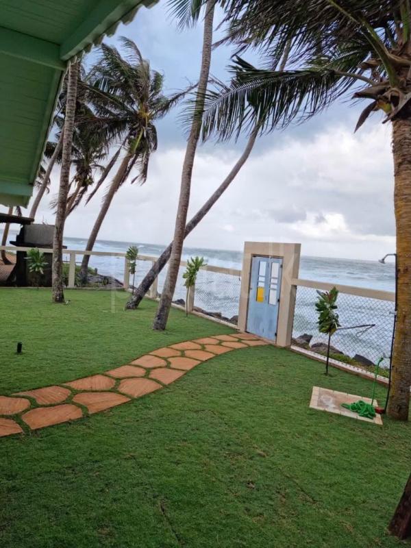 Semi Luxury Apartment for Sale in Galle