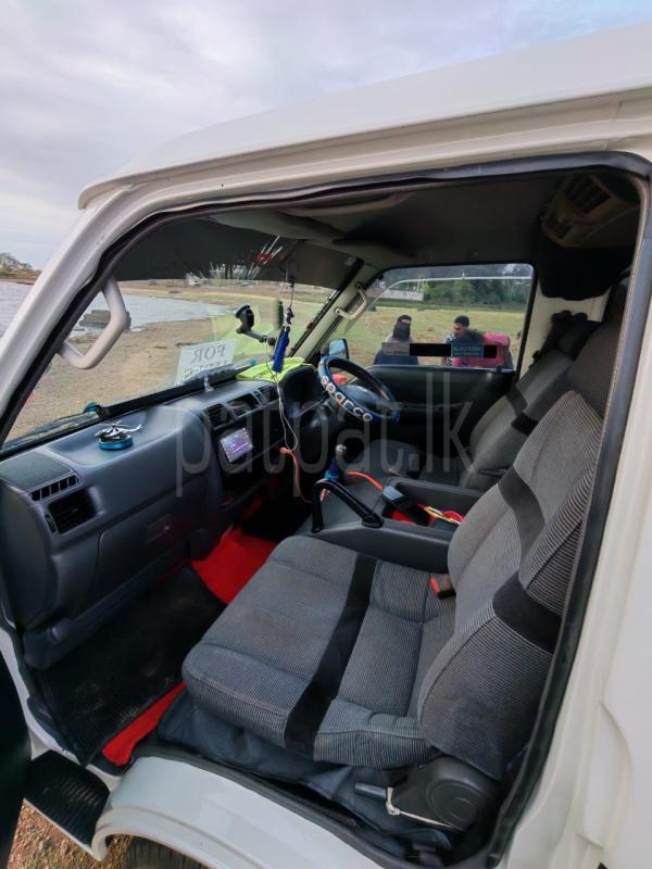 Mazda Bongo 2005 - Used Van sale in Sri Lanka - patpat.lk
