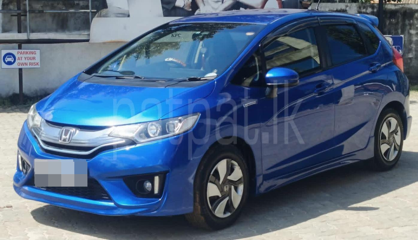 Honda Fit 2013 - பயன்படுத்தப்பட்டது கார் sale in Sri Lanka - patpat.lk