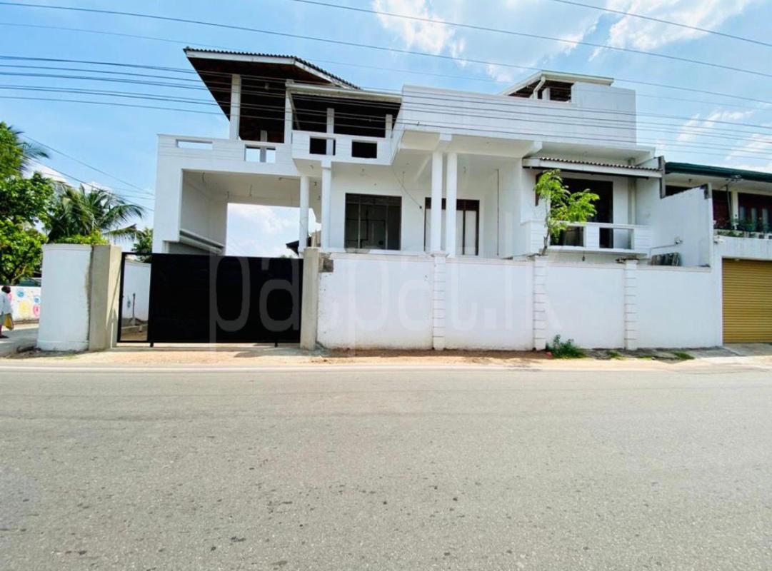 House for Sale in Battaramulla ads-image-1