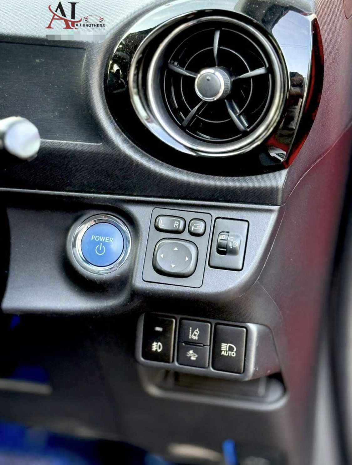 Toyota Aqua 2016 - மறுசீரமைக்கப்பட்டது கார் sale in Sri Lanka - patpat.lk