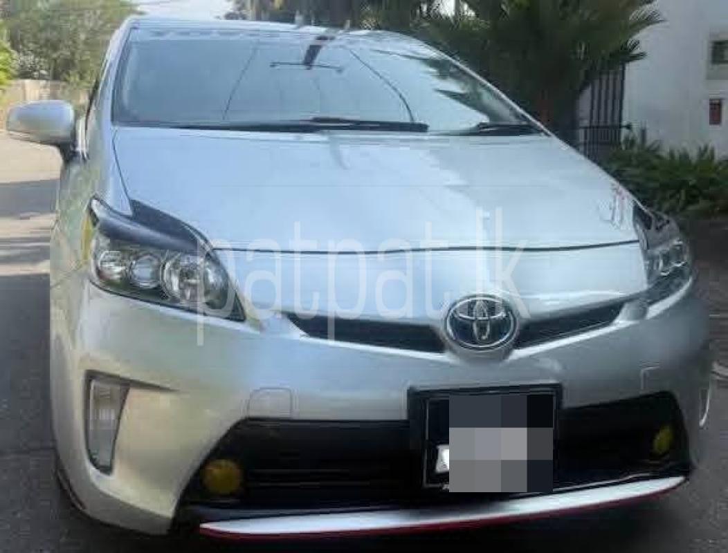 Toyota Prius 2011 - பயன்படுத்தப்பட்டது கார் sale in Sri Lanka - patpat.lk