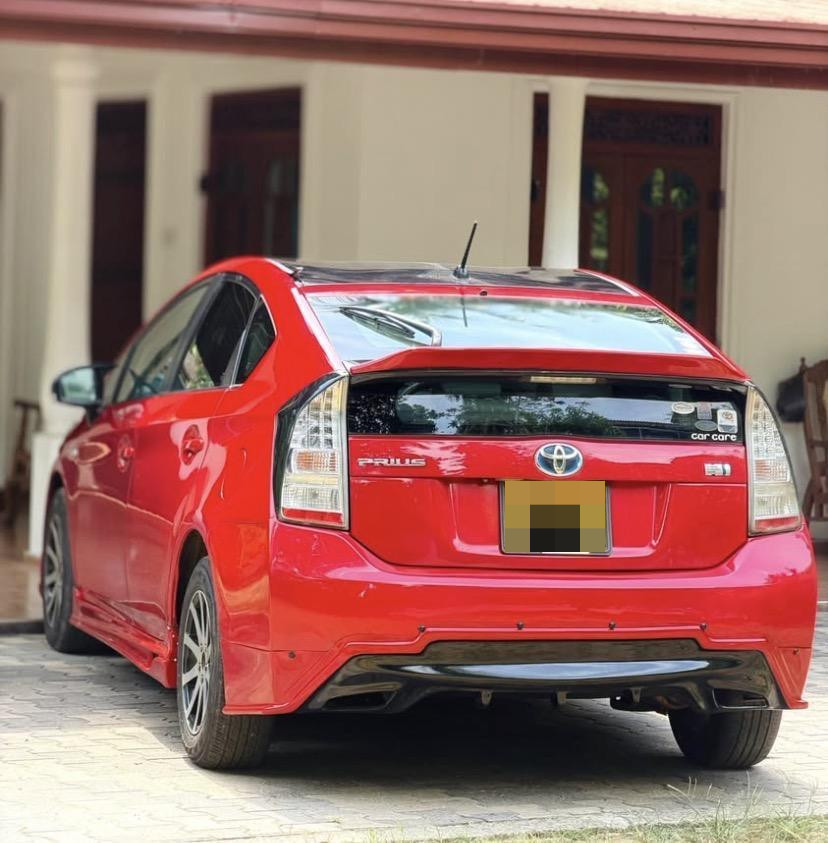Toyota Prius 2011 - Used Car sale in Sri Lanka - patpat.lk