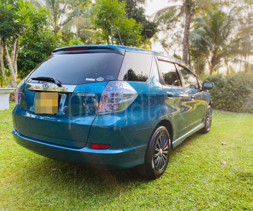 Honda Fit 2011 - பயன்படுத்தப்பட்டது கார் sale in Sri Lanka - patpat.lk