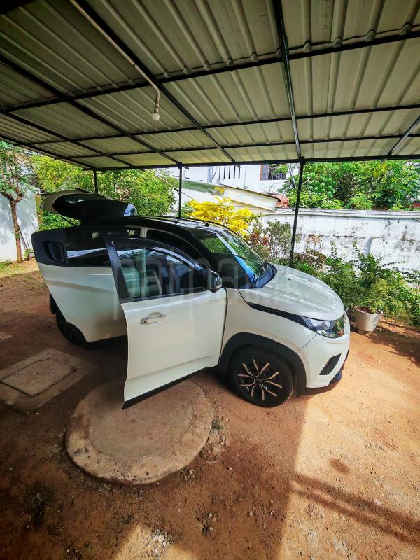 Mahindra KUV 2022 - பயன்படுத்தப்பட்டது SUV sale in Sri Lanka - patpat.lk