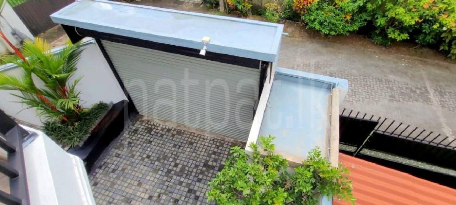 Advertisement image 5