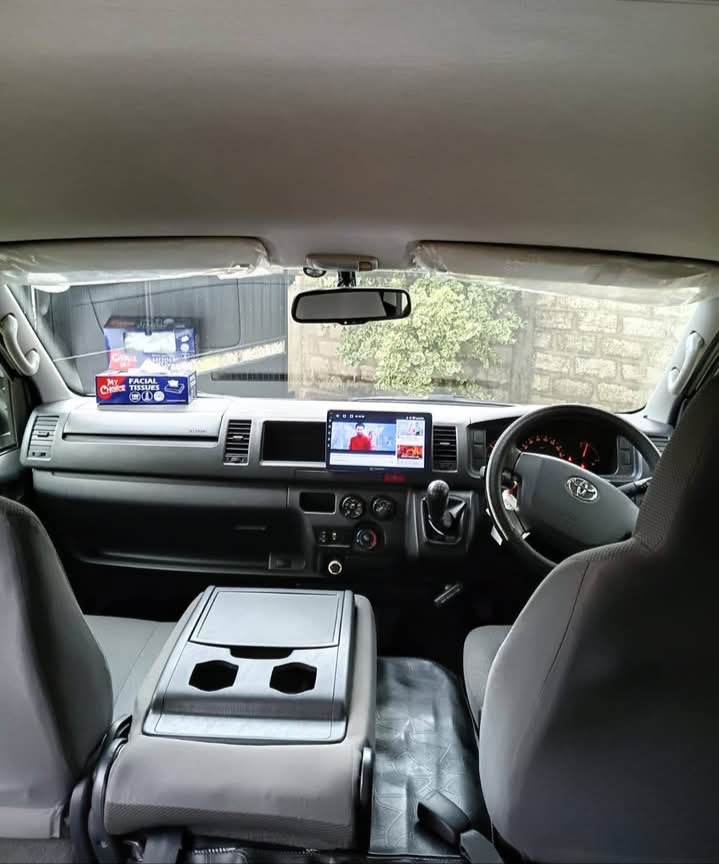 Toyota Hiace 2016 - Used Van sale in Sri Lanka - patpat.lk