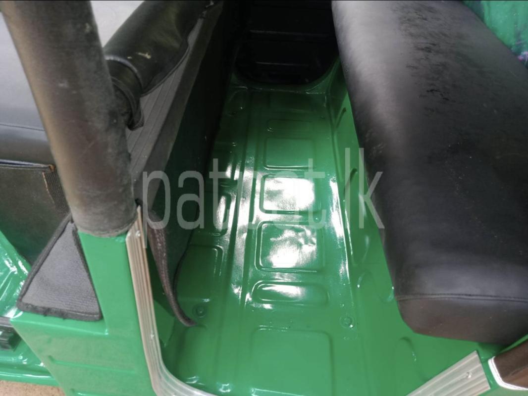 Bajaj 2 stroke 2006 - භාවිතා කරන ලද ත්‍රිරෝද රථය sale in Sri Lanka - patpat.lk