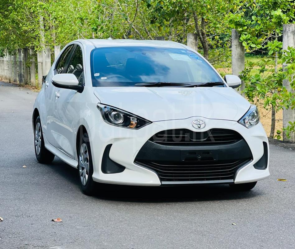 Toyota Yaris 2025 - අලුත් කාර් sale in Sri Lanka - patpat.lk