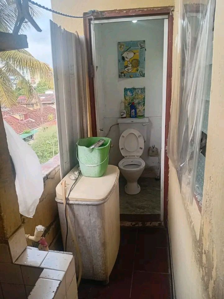 Semi Luxury Apartment for Sale in Wellawatta (Colombo 06)