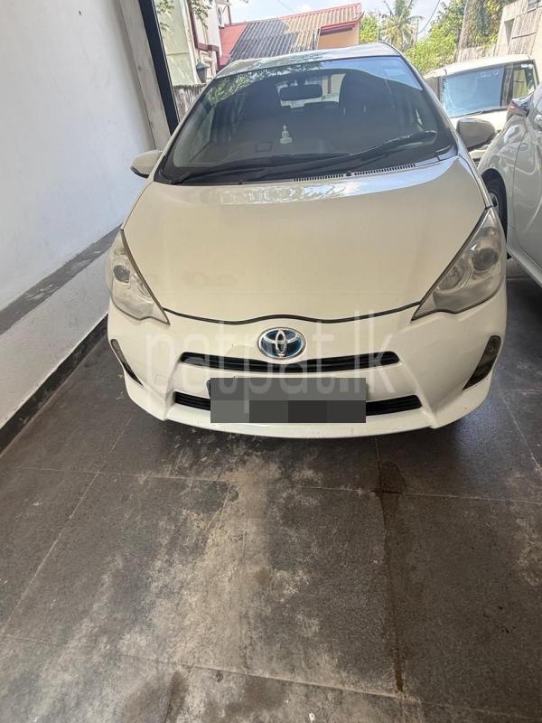 Toyota Aqua 2012 - பயன்படுத்தப்பட்டது கார் sale in Sri Lanka - patpat.lk