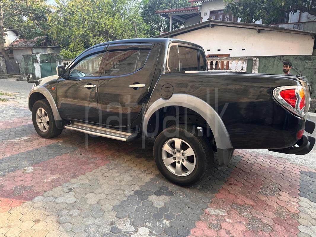 Advertisement image 4