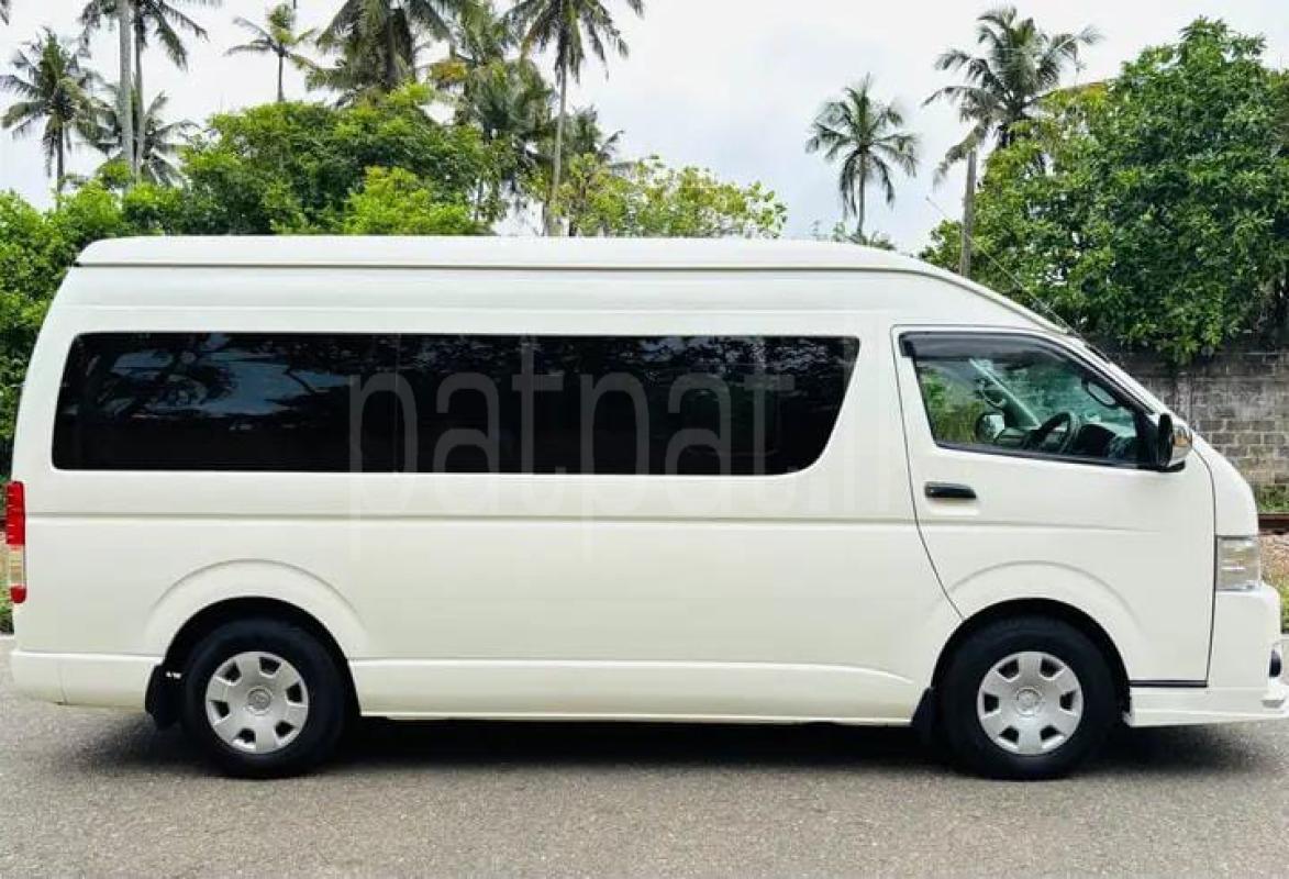 Toyota Hiace 2015 - Used Van sale in Sri Lanka - patpat.lk