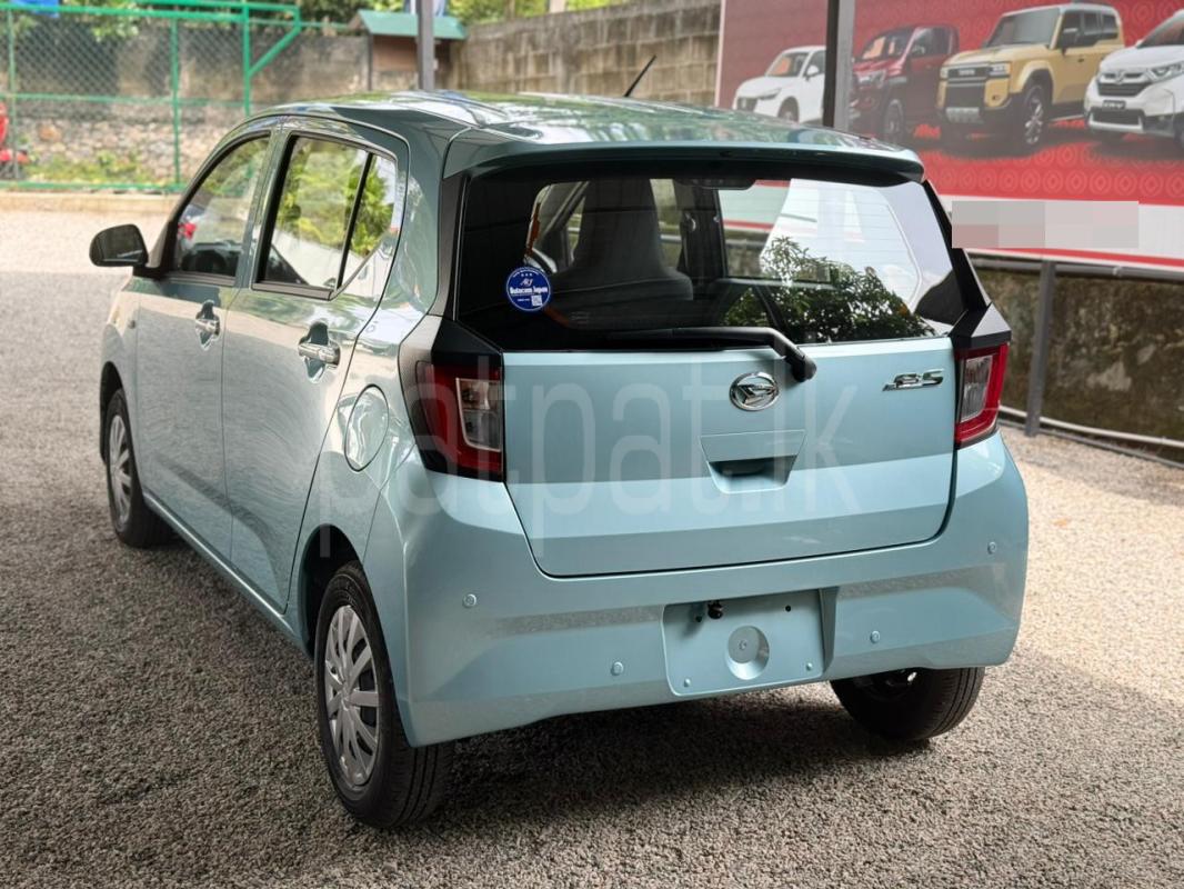 Advertisement image 1