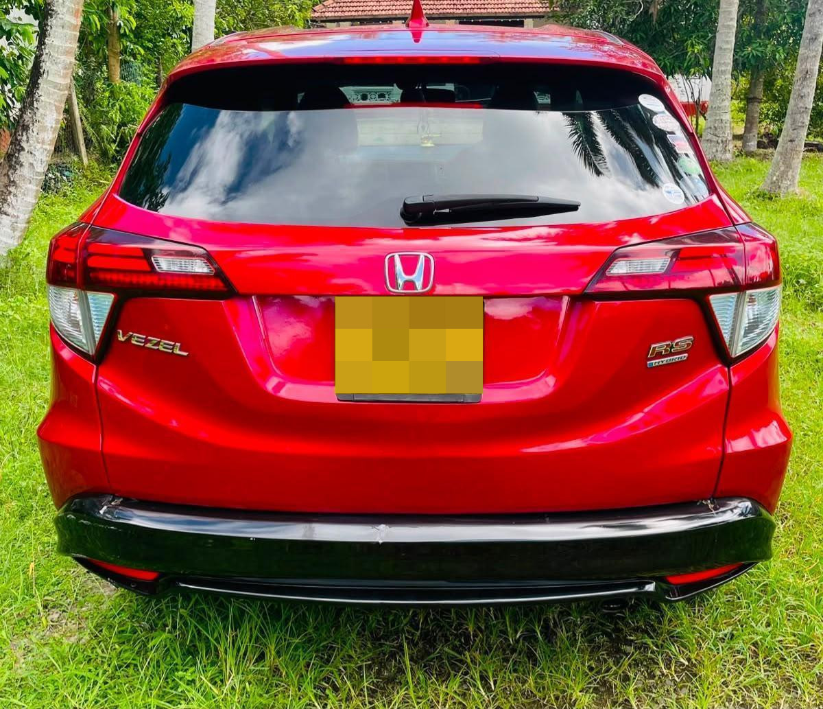 Honda Vezel 2017 - பயன்படுத்தப்பட்டது SUV sale in Sri Lanka - patpat.lk