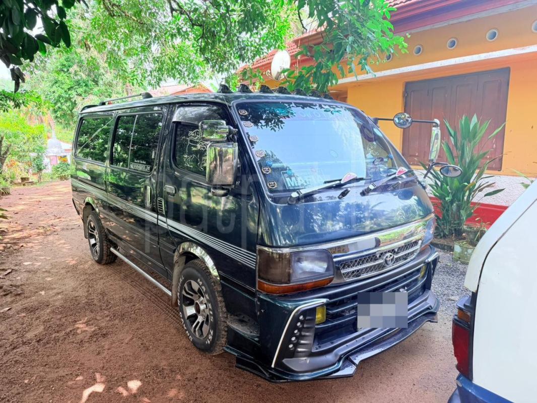Toyota Hiace 2003 - Used Van sale in Sri Lanka - patpat.lk