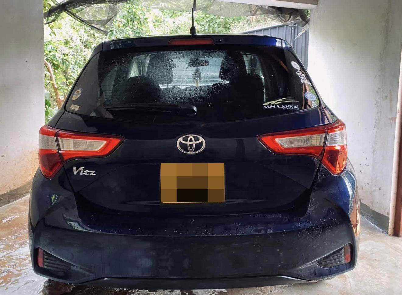 Toyota Vitz 2016 - பயன்படுத்தப்பட்டது கார் sale in Sri Lanka - patpat.lk