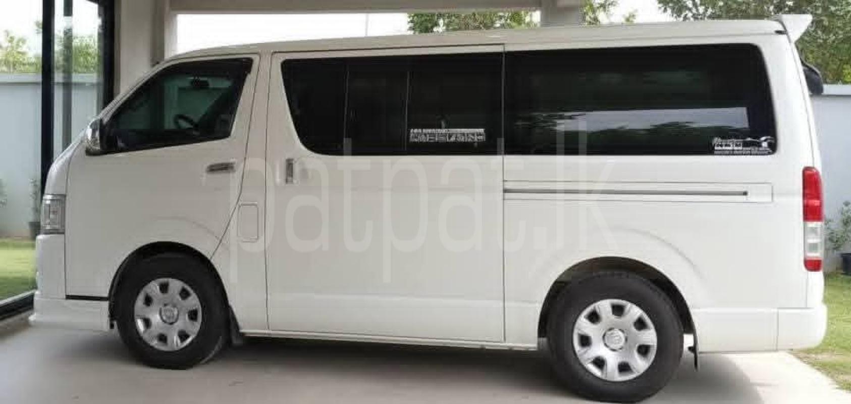 Toyota Hiace 2011 - பயன்படுத்தப்பட்டது வேன் sale in Sri Lanka - patpat.lk