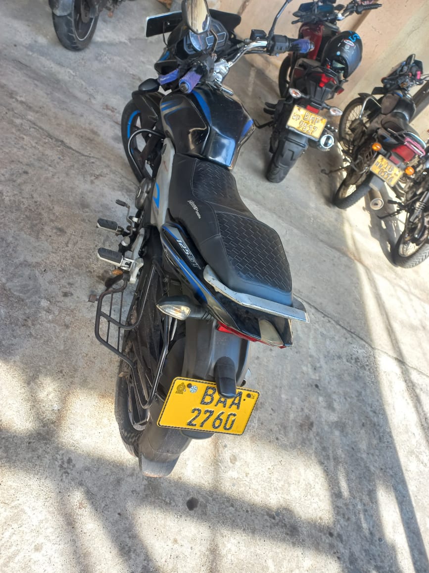 Bajaj Discover 2012 - பயன்படுத்தப்பட்டது பைக் sale in Sri Lanka - patpat.lk