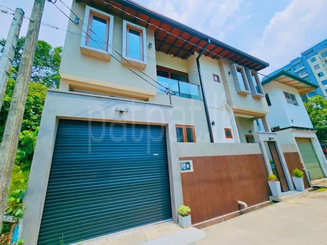House for Sale in Talawatugoda