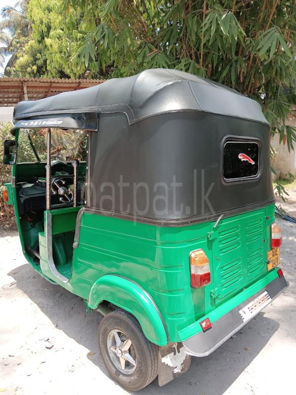 Bajaj Three Wheel 2012 - Reconditioned Three wheeler sale in Sri Lanka - patpat.lk