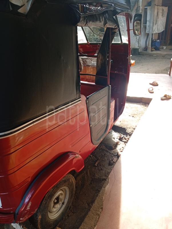 Bajaj Three Wheel 1999 - பயன்படுத்தப்பட்டது முச்சக்கர வண்டி sale in Sri Lanka - patpat.lk