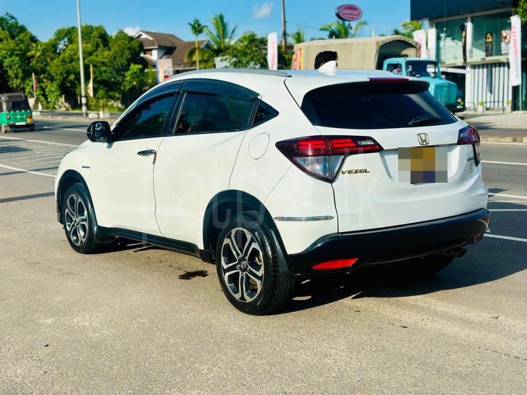 Honda Vezel 2014 - பயன்படுத்தப்பட்டது SUV sale in Sri Lanka - patpat.lk